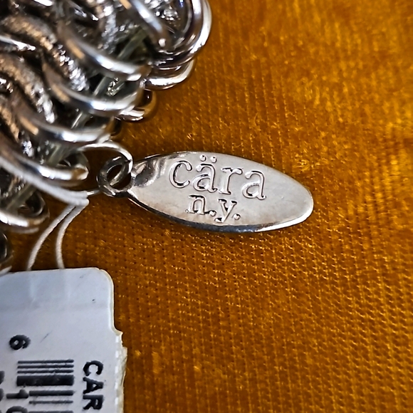 Cara Chain Stretch Bracelet - Picture 3 of 5